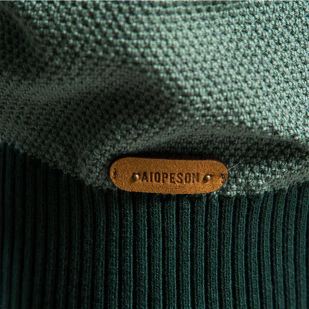 Oscar - Men's Sweater with Round Neck